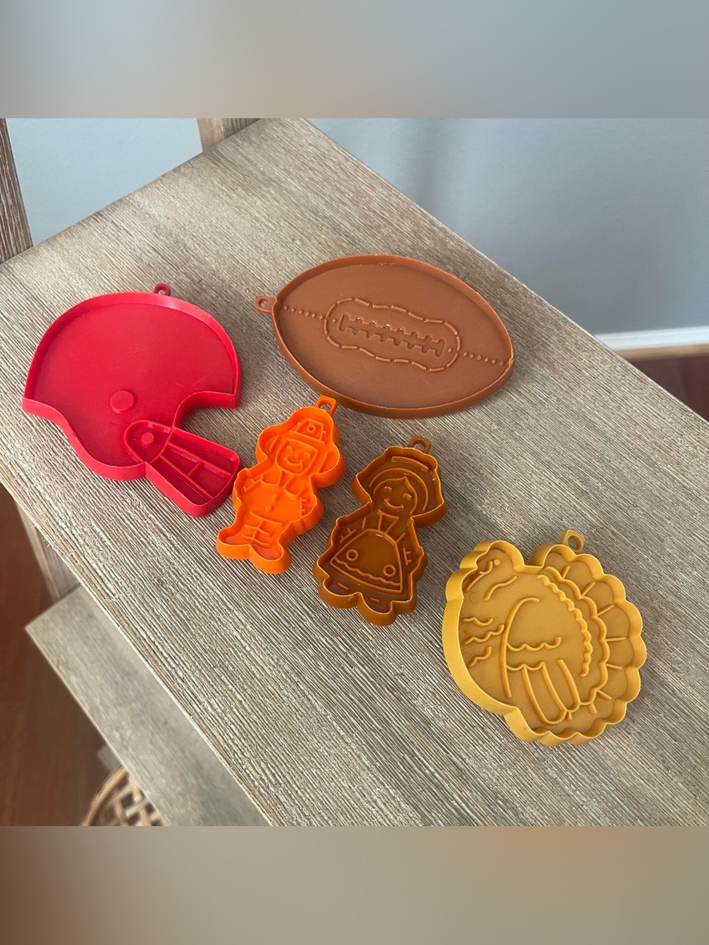 Vintage Hallmark Thanksgiving Cookie Cutter Set/5 - Retro Holiday Decor Football
